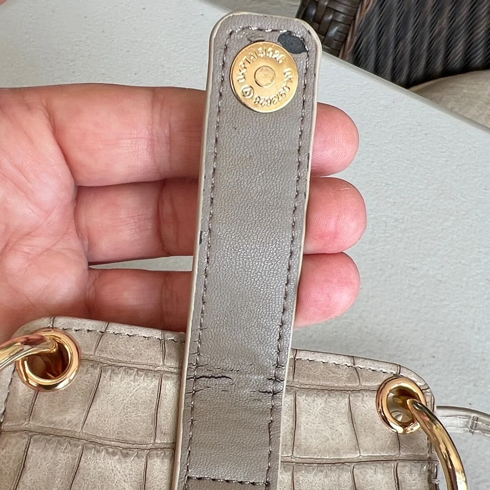 CROSSBODY PHONE CASE + WALLET new without tag TAUPE